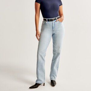 Abercrombie Curve Love High Rise 90s Straight Leg Jean - Light 27/4S